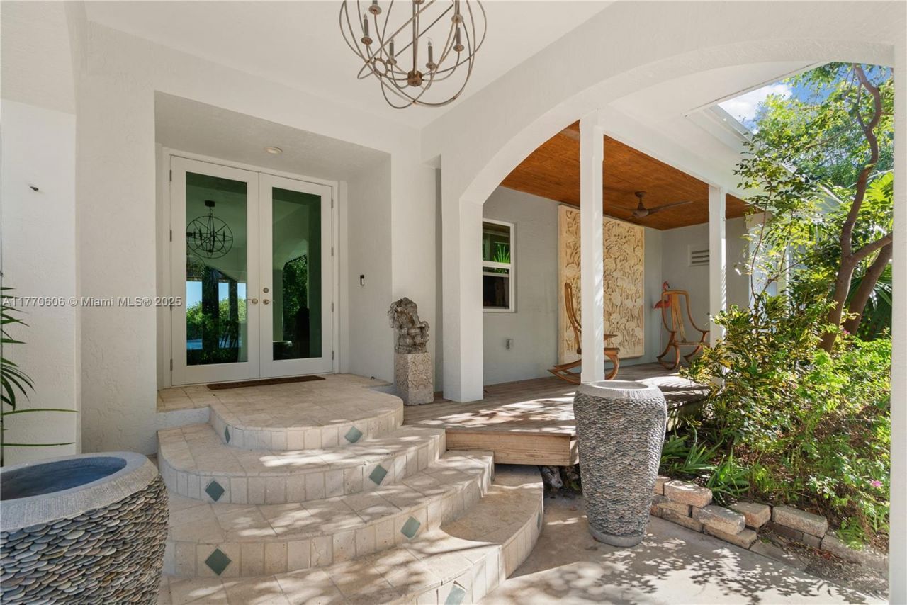 120 Coco Plum Rd S, Key Largo, FL 33037 Photo