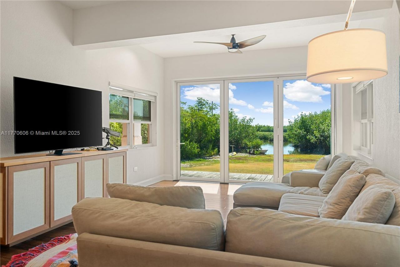 120 Coco Plum Rd S, Key Largo, FL 33037 Photo