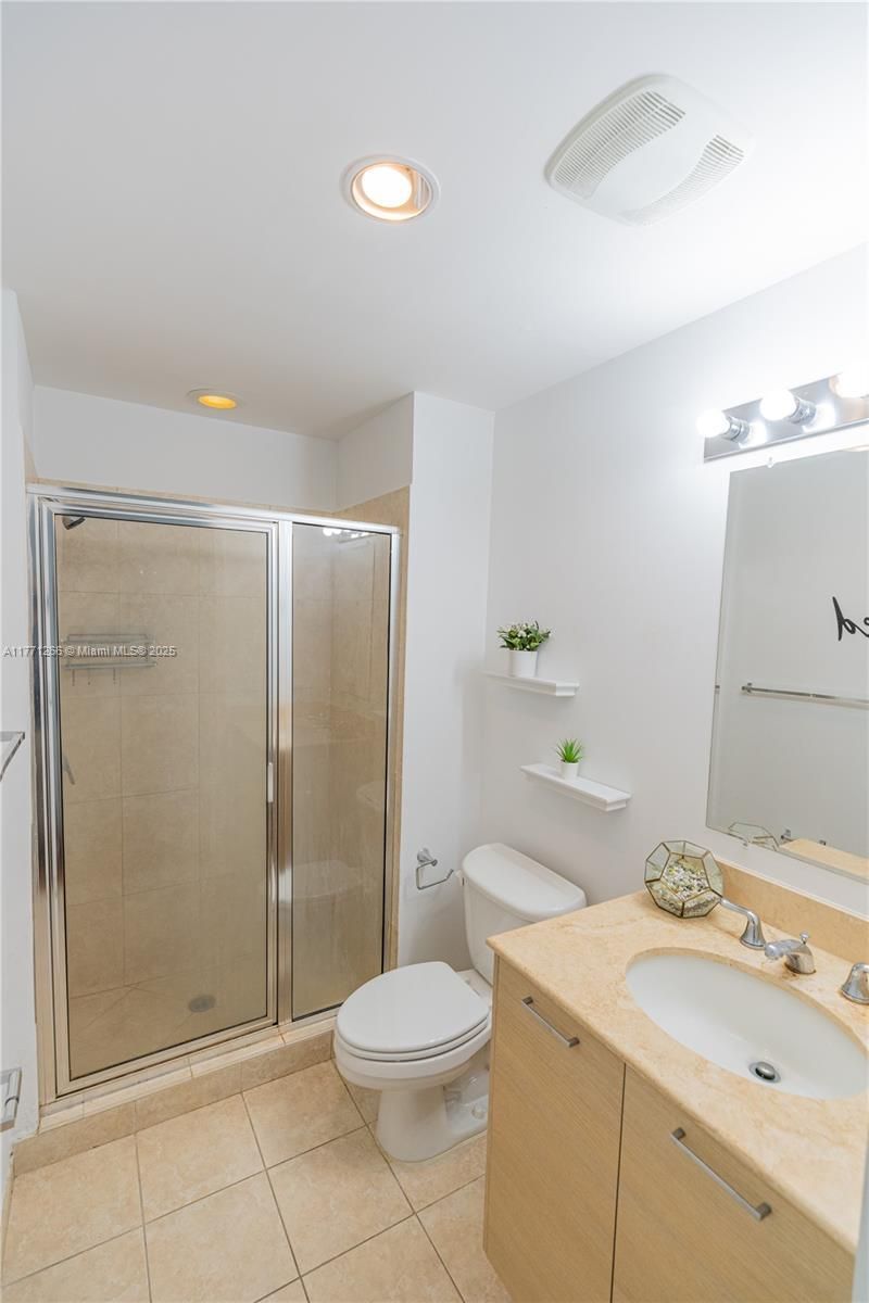 350 NE 24th St, Unit 1001, Miami, FL 33137 Photo