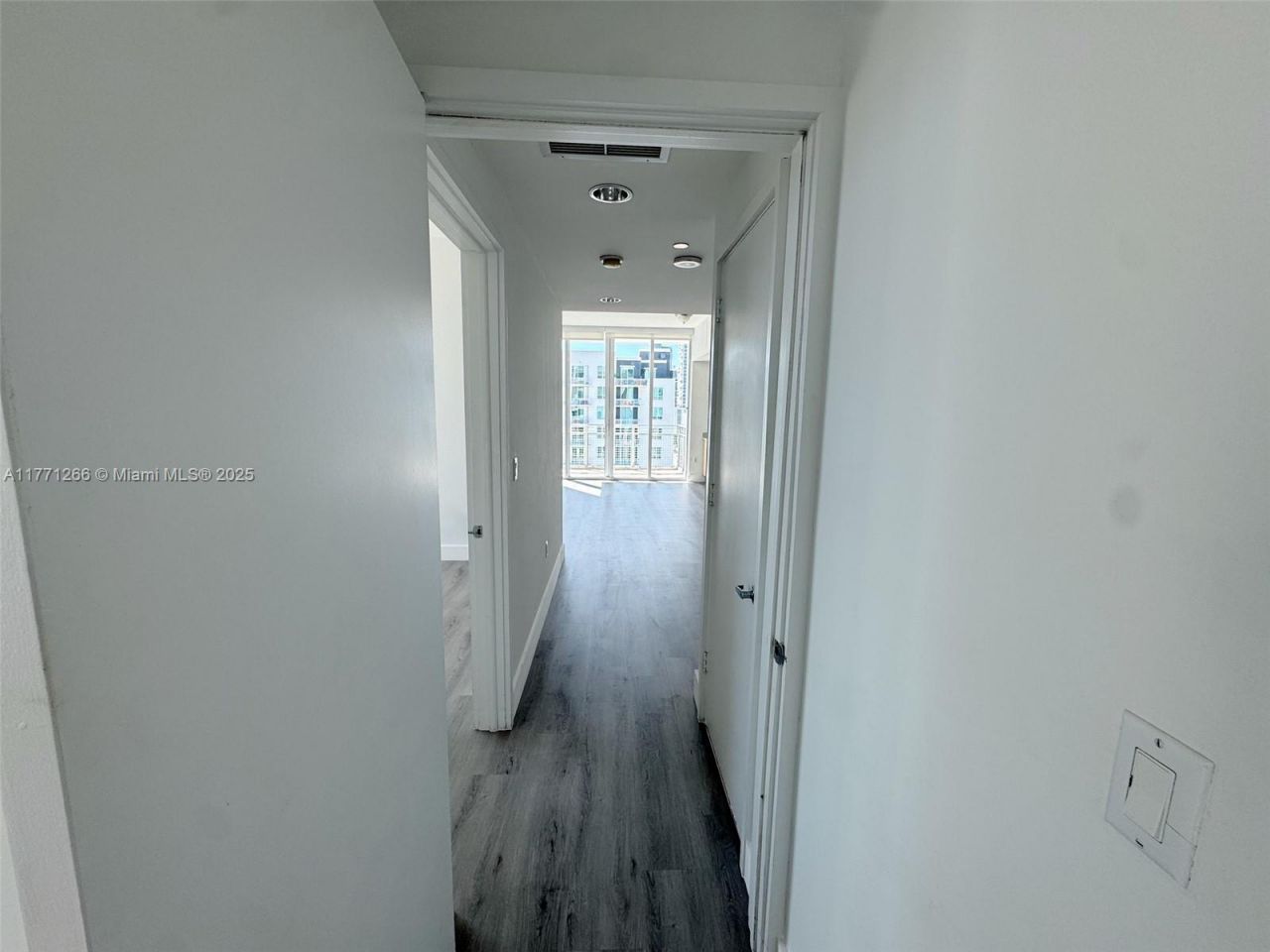 350 NE 24th St, Unit 1001, Miami, FL 33137 Photo