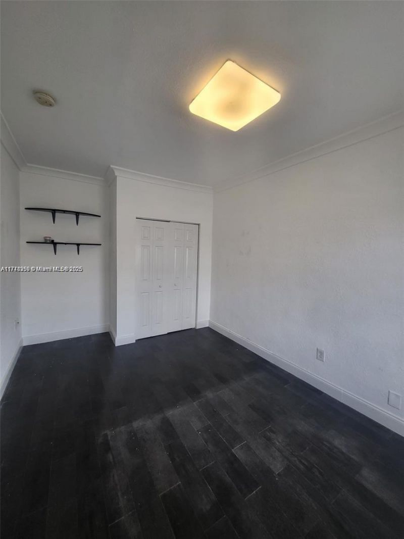 1611 Michigan Ave, Unit 25, Miami Beach, FL 33139 Photo