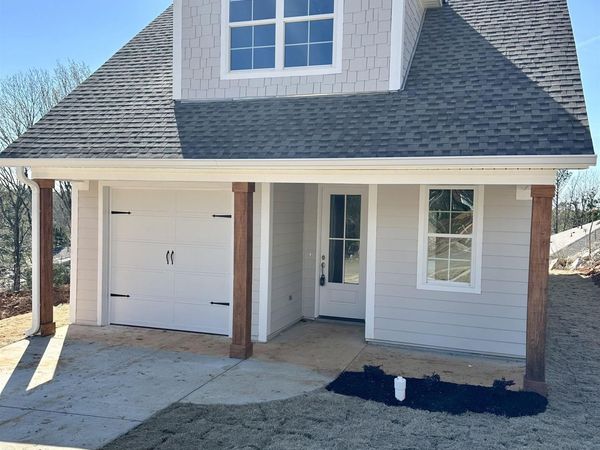 572 Farmingdale Road, Huntsville, AL 35803