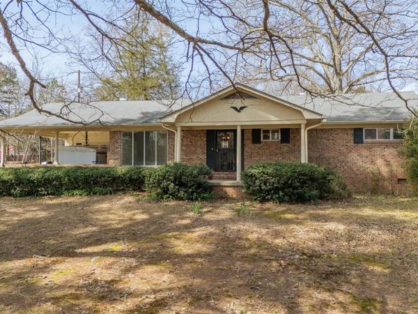 1293 22 HWY, Michie, TN 38357