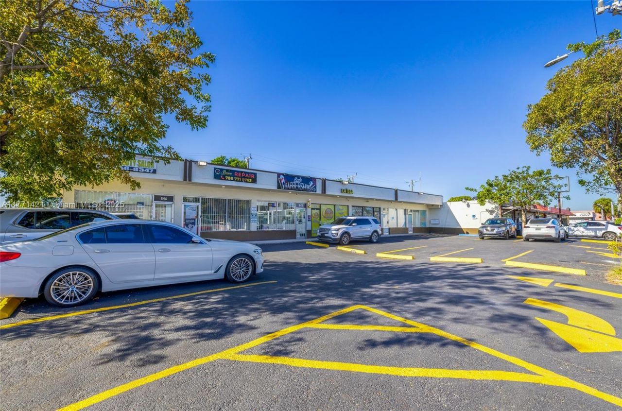 820 SE 8th St, Hialeah, FL 33010 Photo