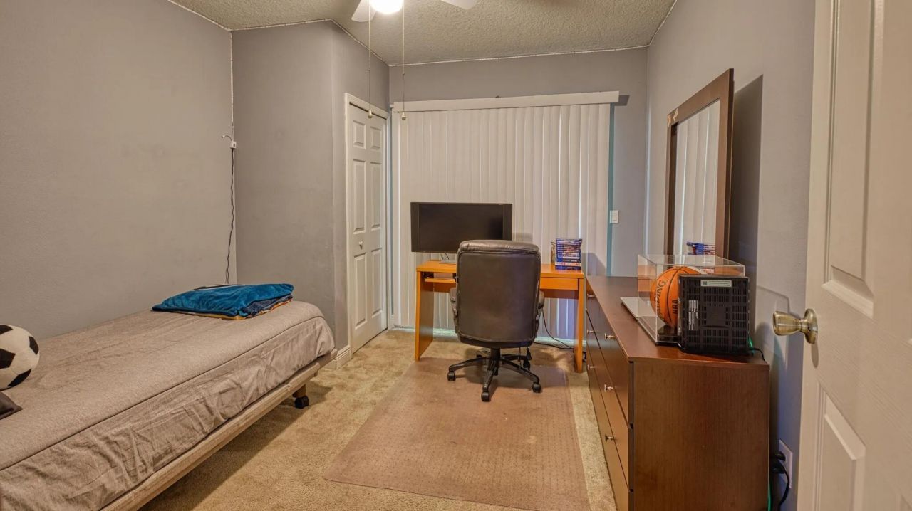 2312 SW Kent Circle, Port Saint Lucie, FL 34953 Photo