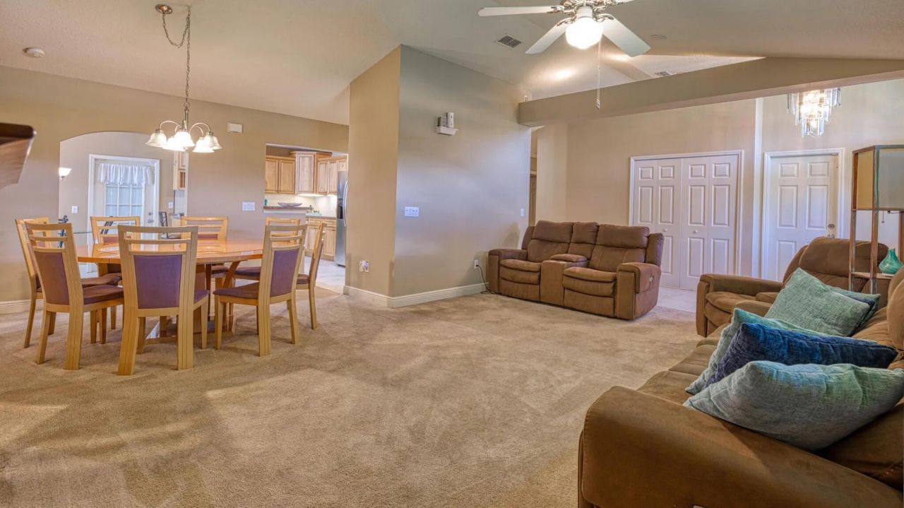 2312 SW Kent Circle, Port Saint Lucie, FL 34953 Photo