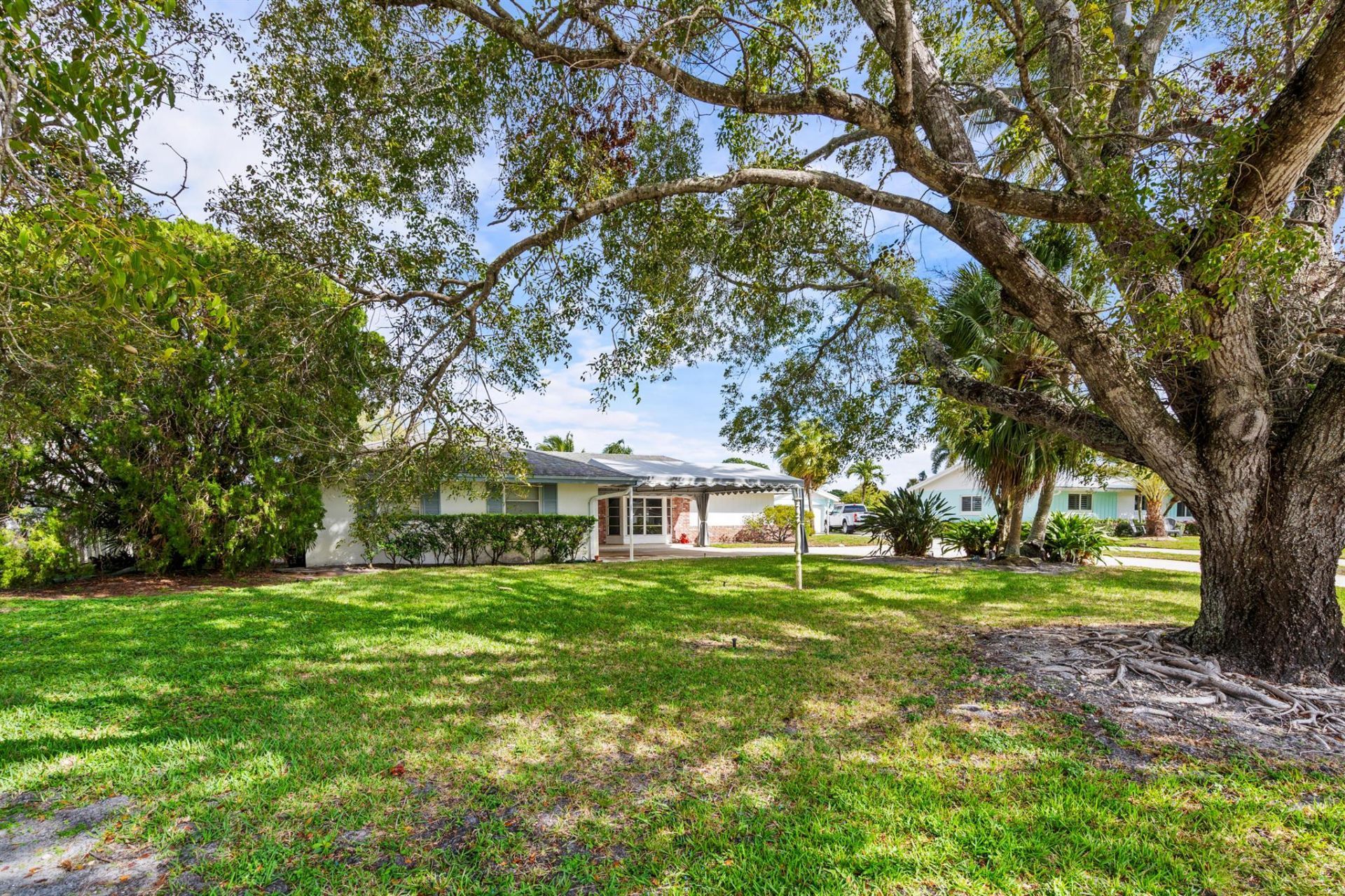4705 Holly Drive, Palm Beach Gardens, FL 33418 Photo