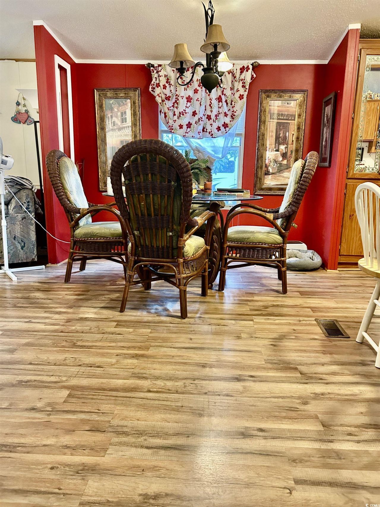 400 Wagon Wheel Loop Photo 9