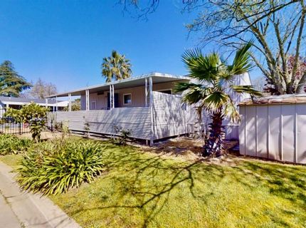 12 Commodore Ct, Sacramento, CA 95838 Photo