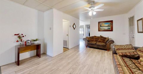 12 Commodore Ct, Sacramento, CA 95838 Photo