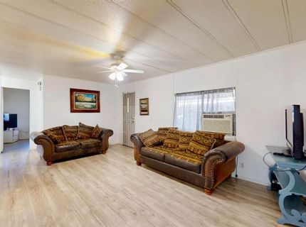 12 Commodore Ct, Sacramento, CA 95838 Photo