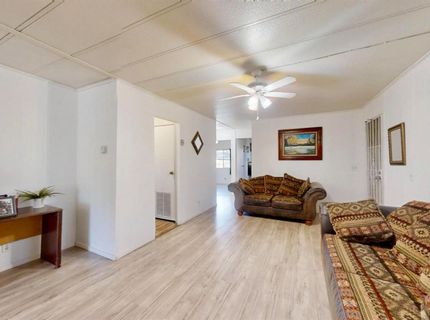 12 Commodore Ct, Sacramento, CA 95838 Photo