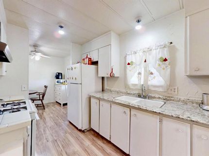 12 Commodore Ct, Sacramento, CA 95838 Photo