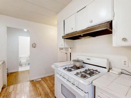 12 Commodore Ct, Sacramento, CA 95838 Photo