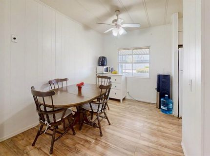 12 Commodore Ct, Sacramento, CA 95838 Photo