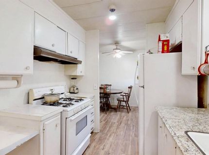 12 Commodore Ct, Sacramento, CA 95838 Photo