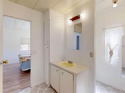 12 Commodore Ct, Sacramento, CA 95838 Photo