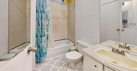 12 Commodore Ct, Sacramento, CA 95838 Photo