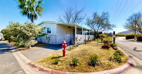 12 Commodore Ct, Sacramento, CA 95838 Photo