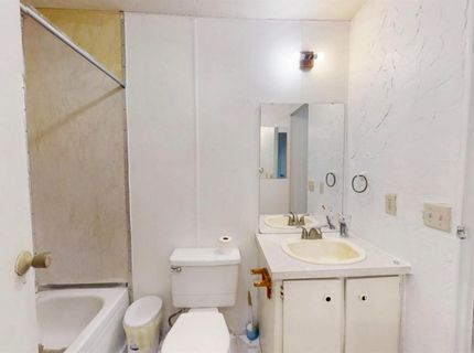 12 Commodore Ct, Sacramento, CA 95838 Photo