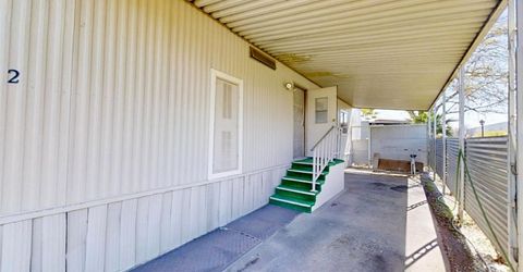 12 Commodore Ct, Sacramento, CA 95838 Photo