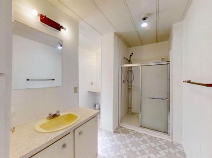 12 Commodore Ct, Sacramento, CA 95838 Photo