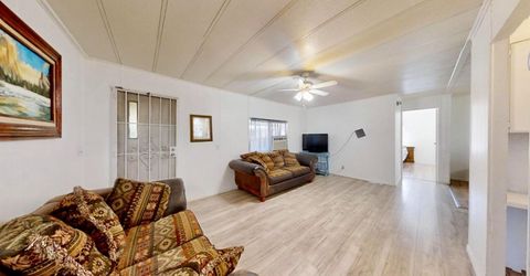 12 Commodore Ct, Sacramento, CA 95838 Photo