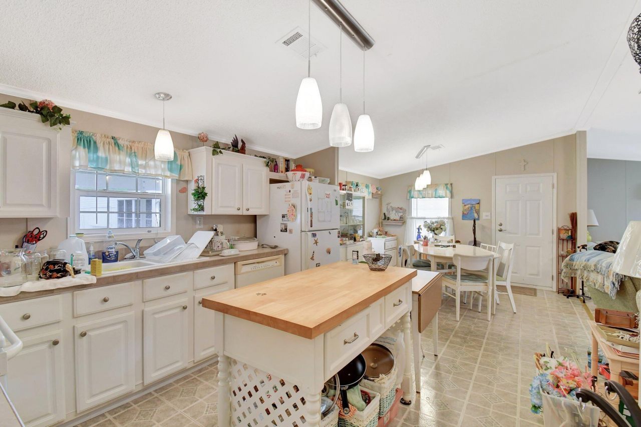 14567 Sunset Drive, Delray Beach, FL 33445 Photo