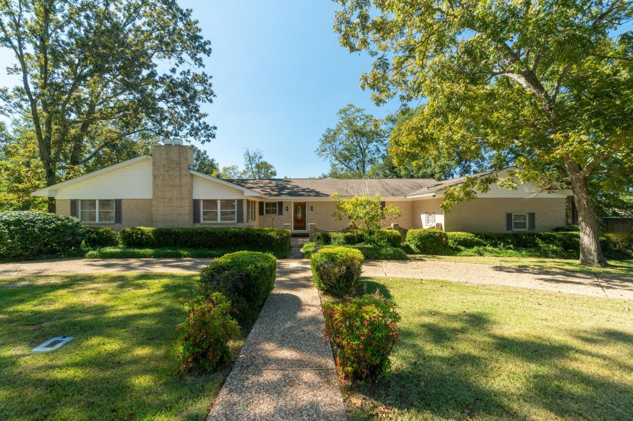 117 Lamar Ave., Hattiesburg, MS 39402 Main Photo