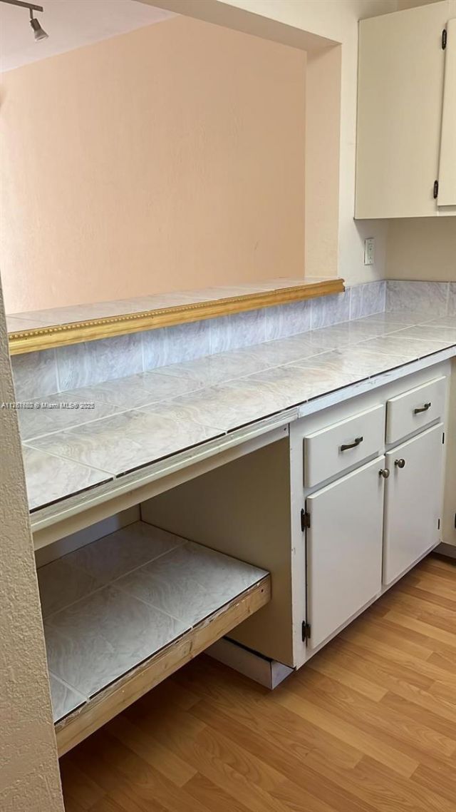 8060 Fairview Dr, Unit 208, Tamarac, FL 33321 Photo