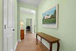 570 Botany Loop photo 4