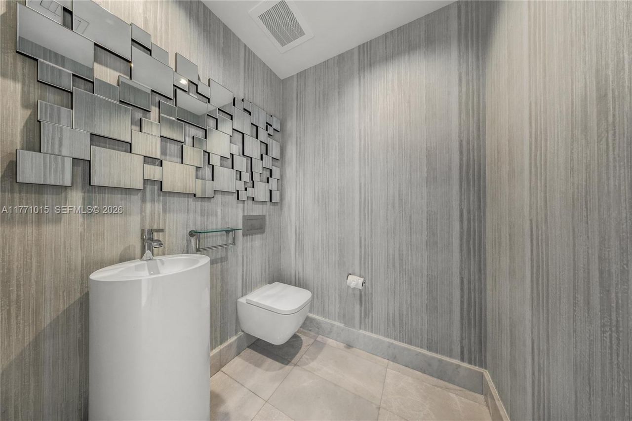 18501 Collins Ave, Unit 1804 Ready, Sunny Isles Beach, FL 33160 Photo