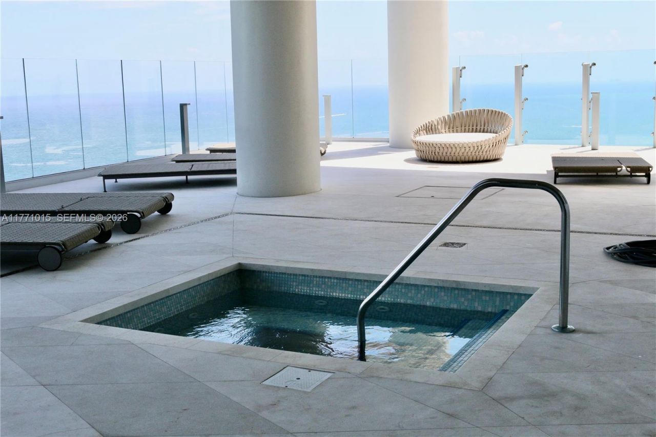 18501 Collins Ave, Unit 1804 Ready, Sunny Isles Beach, FL 33160 Photo