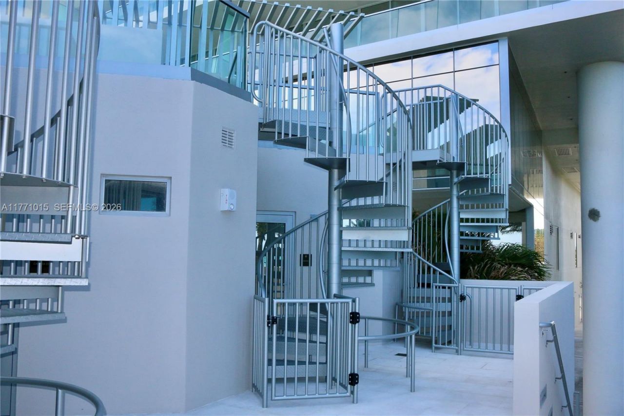 18501 Collins Ave, Unit 1804 Ready, Sunny Isles Beach, FL 33160 Photo