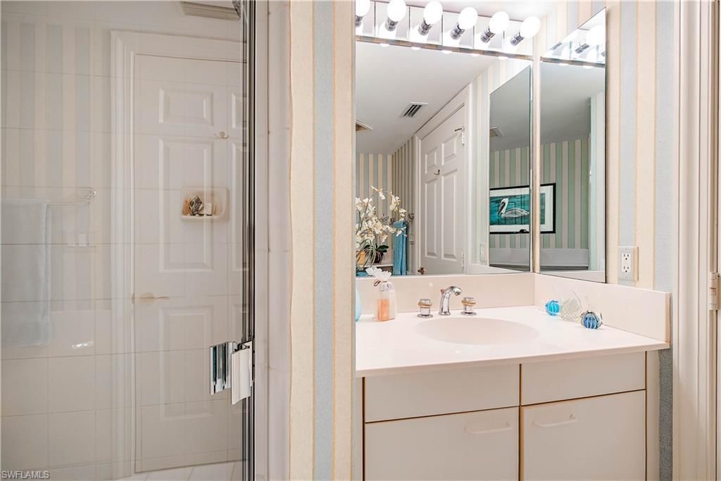 4021 Gulf Shore Blvd N, Unit 1006, Naples, FL 34103 Photo