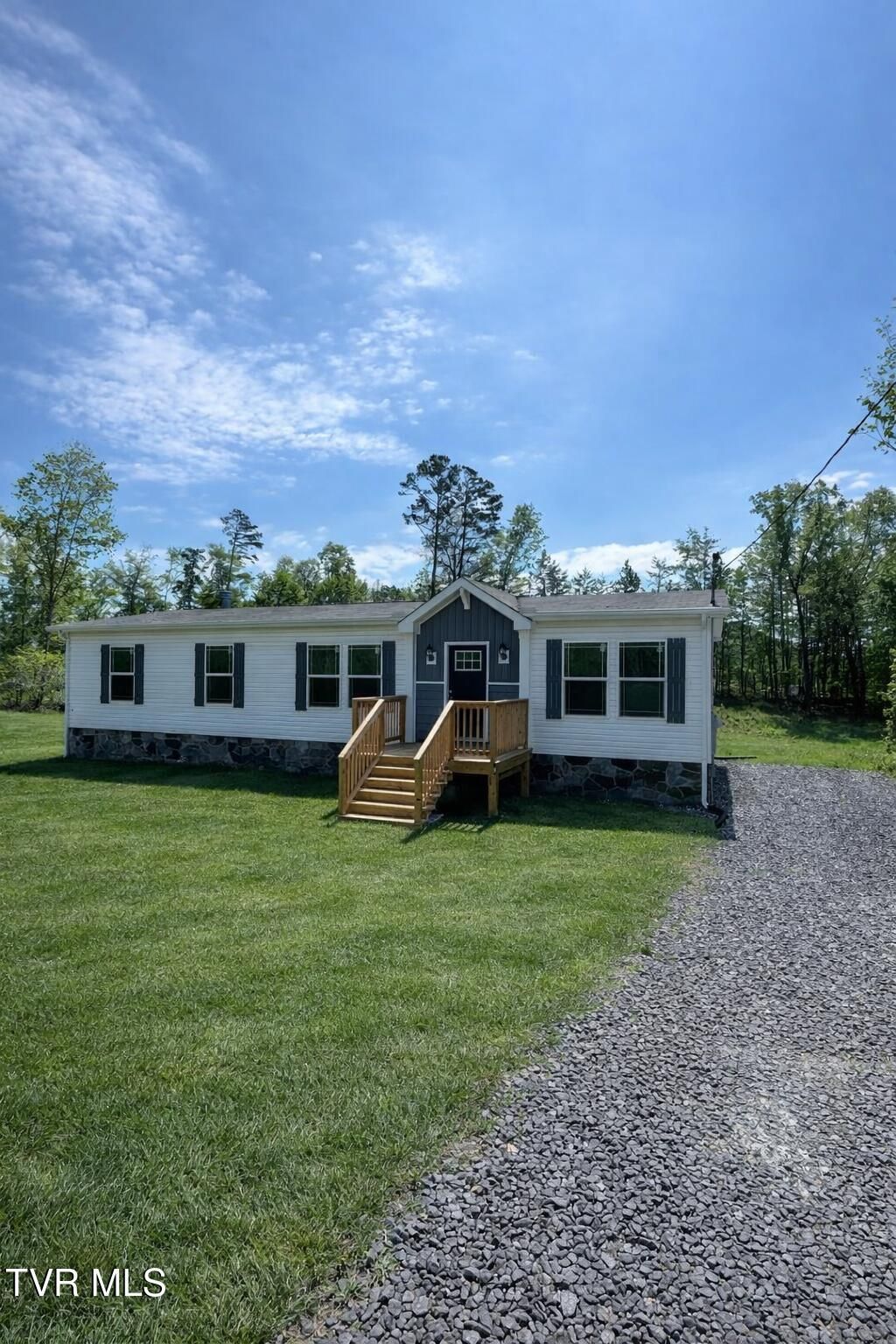 282 Race Track Road, Rogersville, TN 37857 Main Photo