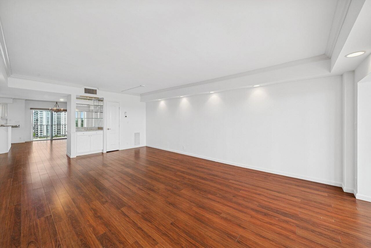 400 Seasage Drive, Unit 904, Delray Beach, FL 33483 Photo