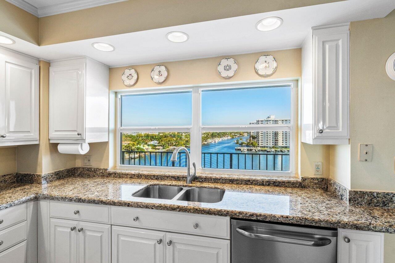 400 Seasage Drive, Unit 904, Delray Beach, FL 33483 Photo