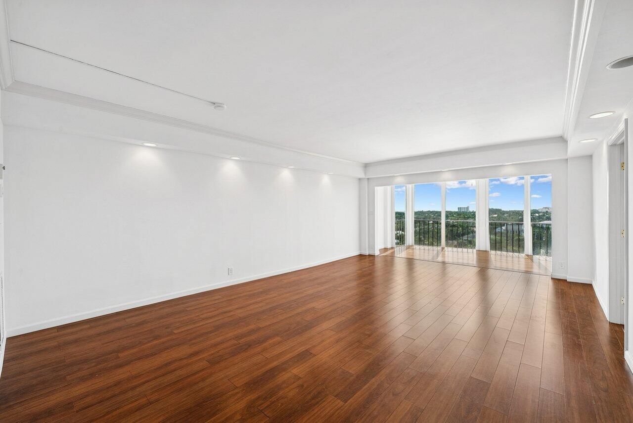 400 Seasage Drive, Unit 904, Delray Beach, FL 33483 Photo