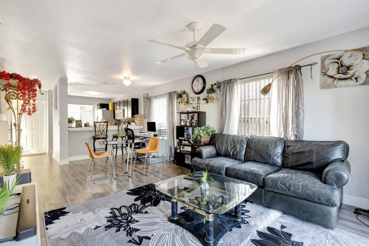 87 Pheasant Run Boulevard, West Palm Beach, FL 33415 Photo