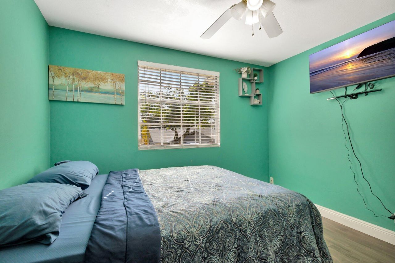 87 Pheasant Run Boulevard, West Palm Beach, FL 33415 Photo