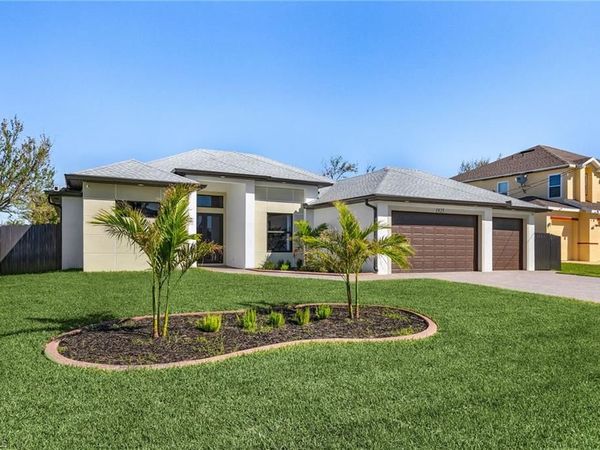 1925 SW 3rd TER, CAPE CORAL, FL 33991