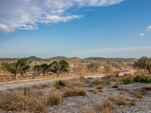 49 Cool Creek, Camp Verde, TX 78010