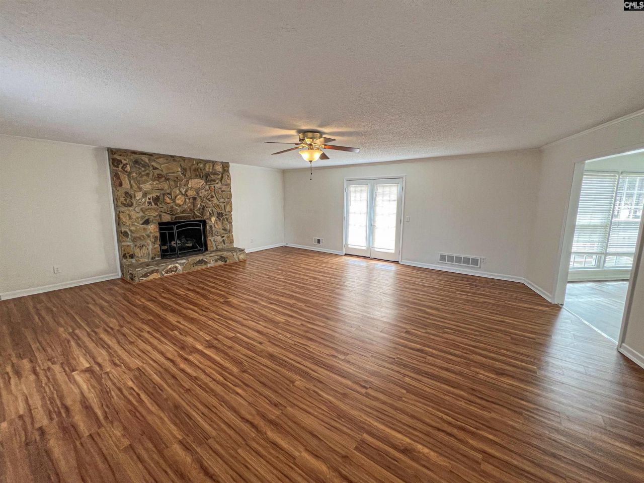 101 Norse Way Photo 13