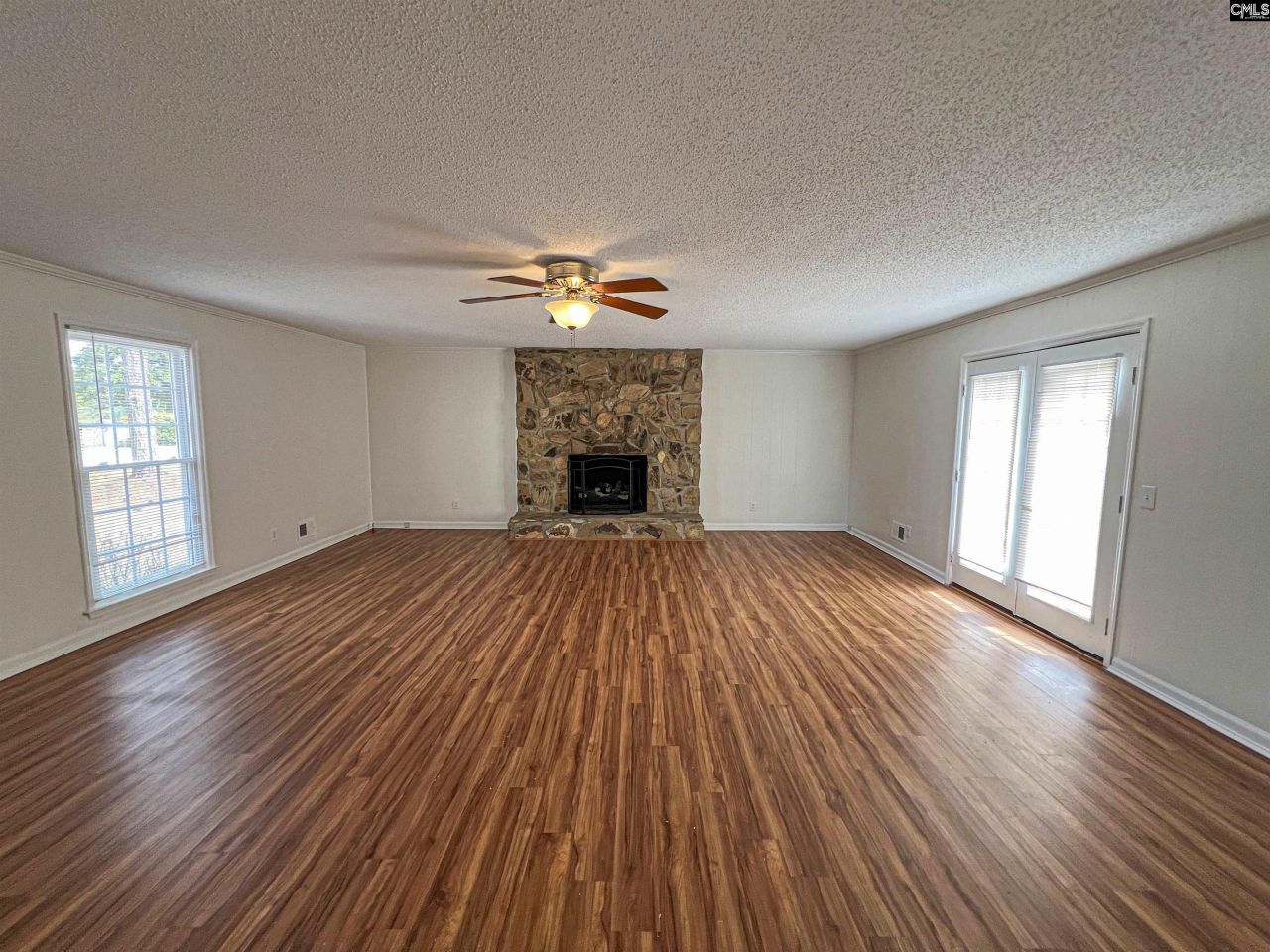 101 Norse Way Photo 14