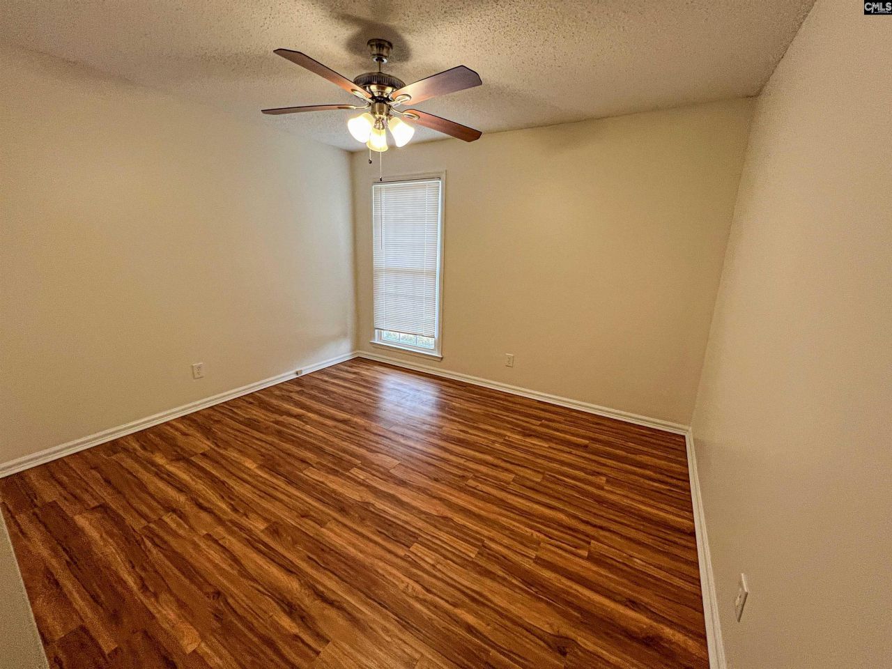 101 Norse Way Photo 28