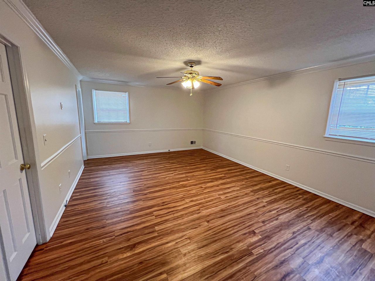 101 Norse Way Photo 31