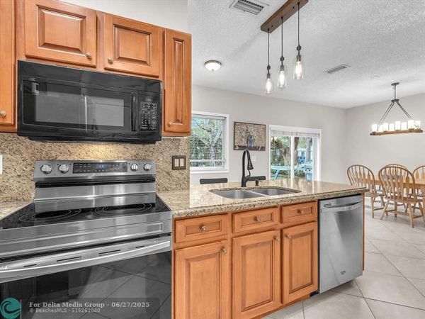 4776 Lago Vista Drive, Coconut Creek, FL 33073