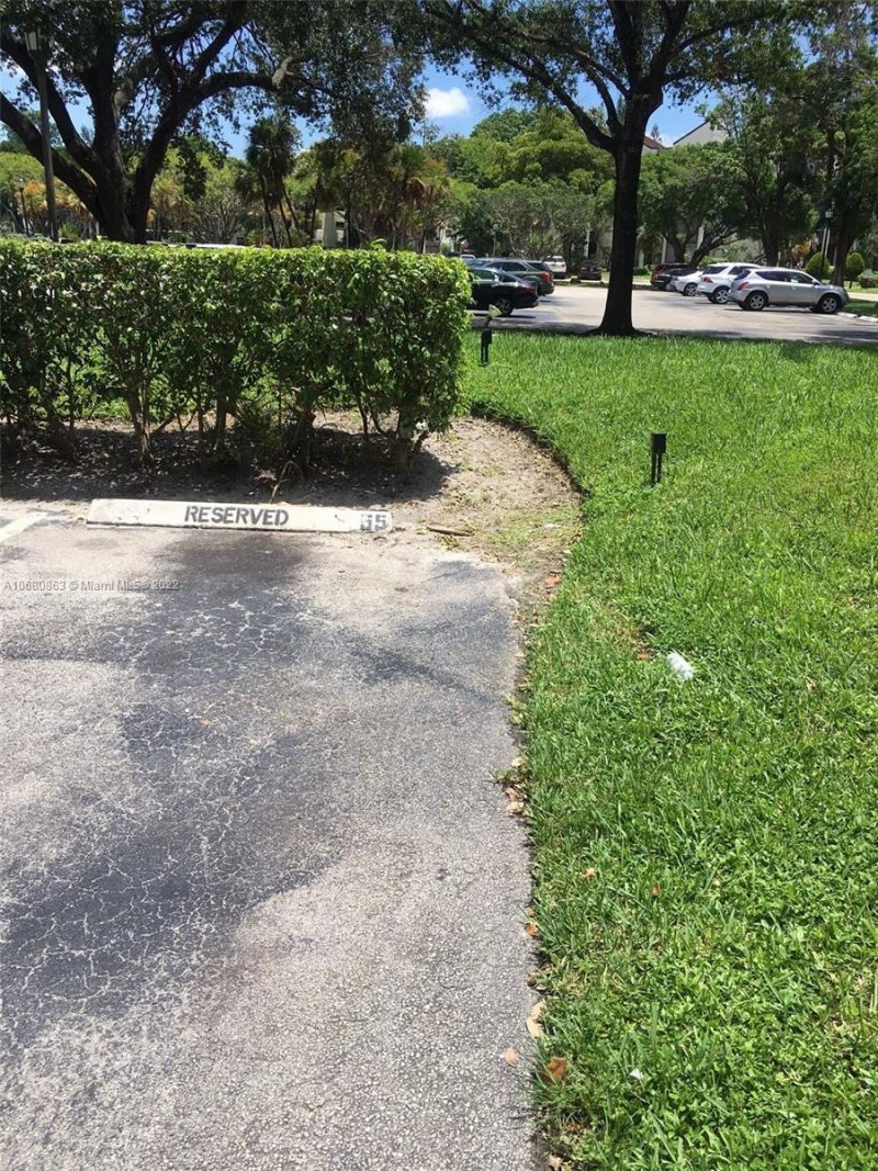 3301 Spanish Moss Ter, Unit 906, Lauderhill, FL 33319 Photo