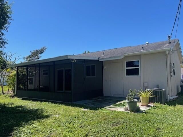 1719 SW Import Drive, Port Saint Lucie, FL 34953 Photo